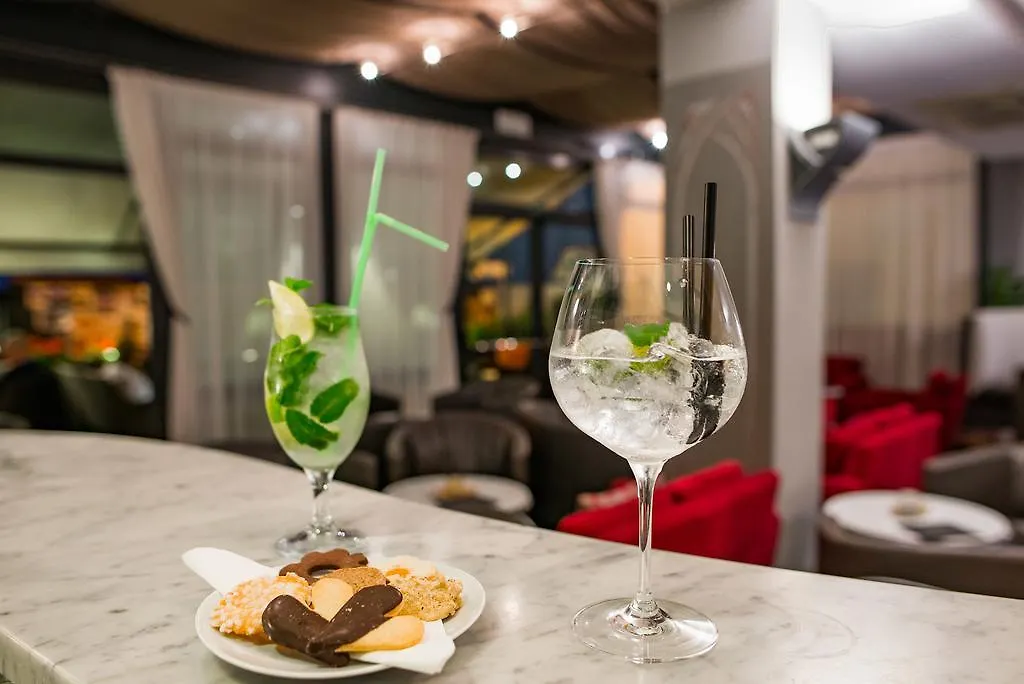 Hotel Ligure Alassio 4*,